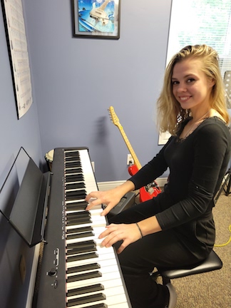Maryna Horbatova Piano vocal teacher barrie ontario music lessons